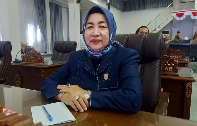 Anggota DPRD Kabupaten, Rujana Anggraini
