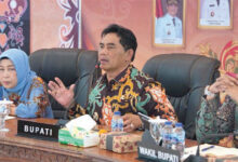 Bupati Barito Utara H Shalahuddin ST MT