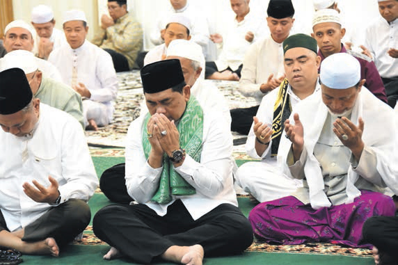 Bupati Barito Utara H Shalahuddin ST MT, pada acara