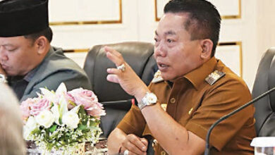 Bupati Kapuas HM. Wiyatno. SP pimpin rapat pelaksanaan panen raya padi
