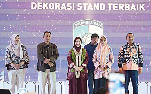 Pemerintah Kota Palangka Raya mendapat penghargaan sebagai Stand Terbaik di ICE 2026,