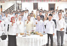 Wali Kota Palangka Raya Fairid Naparin saat giat Musyawarah Kota (Muskot) VIII PMI Kota Palangka Raya di Aula Rumah Jabatan Wali Kota