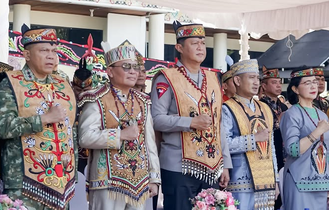 Walikota Fairid Nafarin Upacara Hari Jadi ke-69