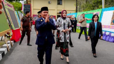 ‎Gubernur Kalteng, H. Agustiar Sabran saat menghadiri Upacara Peringatan Hari Bhayangkara Ke-80 yang digelar Kepolisian Daerah Kalimantan Tengah di Lapangan Barigas Polda Kalteng, Palangka Raya