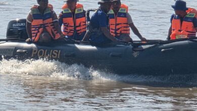 Proses pencarian di kawasan aliran sungai di Desa Tumbang Kelemei, Kecamatan Katingan Tengah