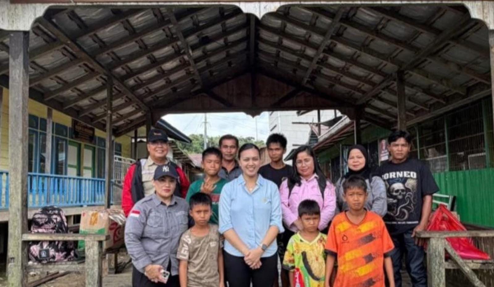 Anggota DPRD Kabupaten Murung Raya Nisha Anggraeni saat reses di Kelurahan Tumbang Kunyi dan Desa Batu Makap