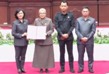 Penandatanganan berita acara persetujuan bersama Gubernur Kalimantan Tengah dengan pimpinan DPRD Provinsi Kalimantan Tengah terhadap Raperda Provinsi Kalimantan Tengah