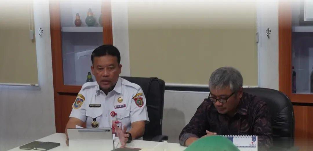 ‎Kadis TPHP Kalteng, H. Rendy Lesmana saat memimpin entry meeting