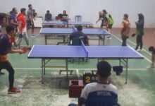Salah satu cabor tenis meja saat melaksanakan latihan fisik persiapan jelang pelaksanaan Porprov
