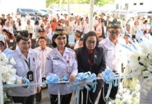 ‎Pj Sekda Kalteng, Linae Victoria Aden saat meresmikan Gedung Rehabilitasi Napza Isen Mulang Akademi di Rumah Sakit Jiwa (RSJ) Kalawa Atei, Bukit Rawi, Kabupaten Pulang Pisau