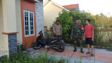Sepeda motor diduga milik pelaku pencurian diamankan petugas kepolisian bersama dengan personel TNI di sebuah rumah kosong di Perumahan Casadova Blok B, Jalan Kranggan XIV, Kelurahan Tanjung Pinang, Kecamatan Pahandut