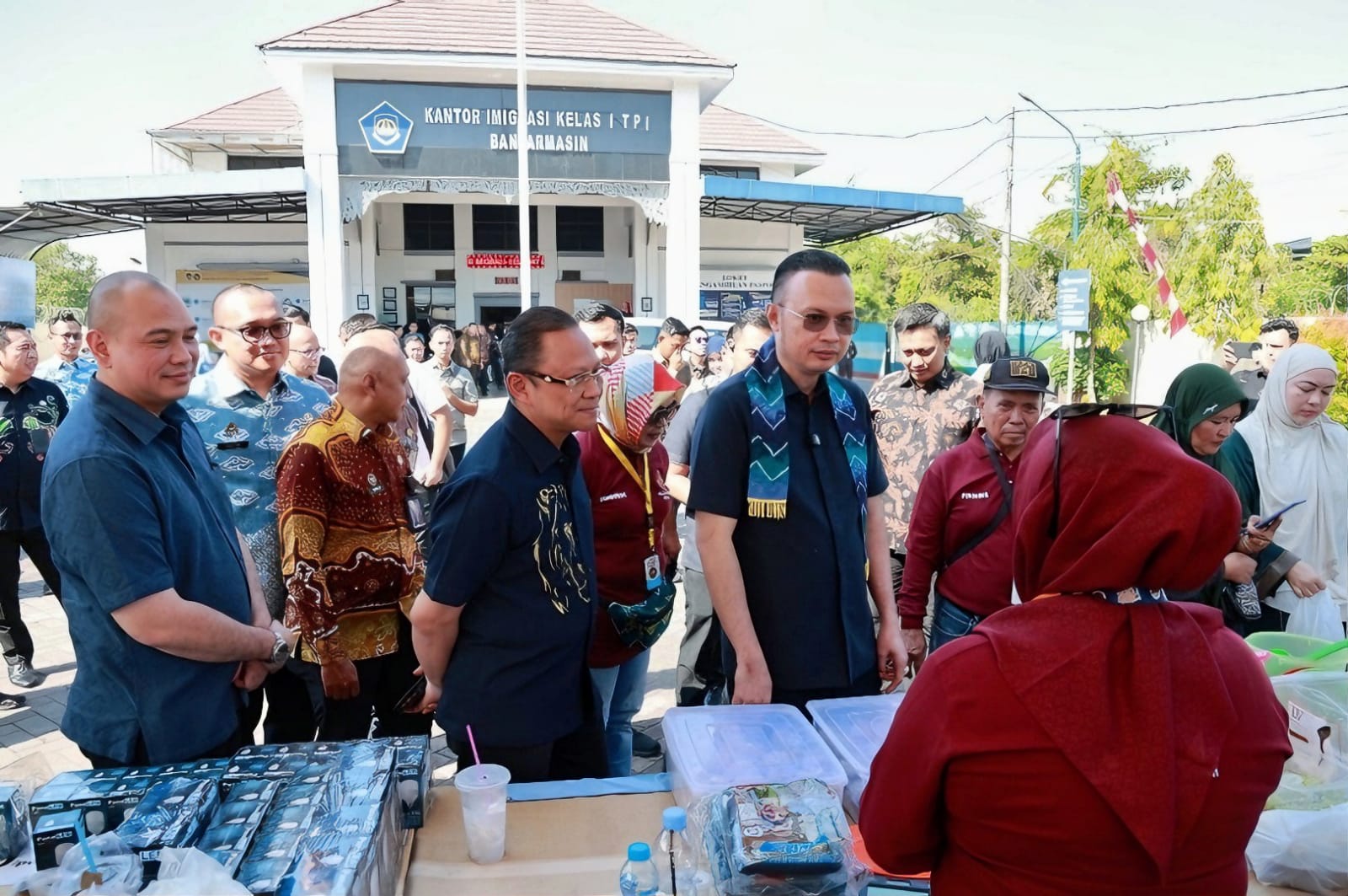 ‎Direktur Jenderal Imigrasi, Hendarsam Marantoko saat meninjau langsung pelayanan kerja Kantor Wilayah Direktorat Jenderal Imigrasi Kalimantan Selatan
