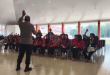 Edukasi bahaya narkoba dan bullying di Sekolah Rakyat yang dilakukan Polsek Bukit Batu